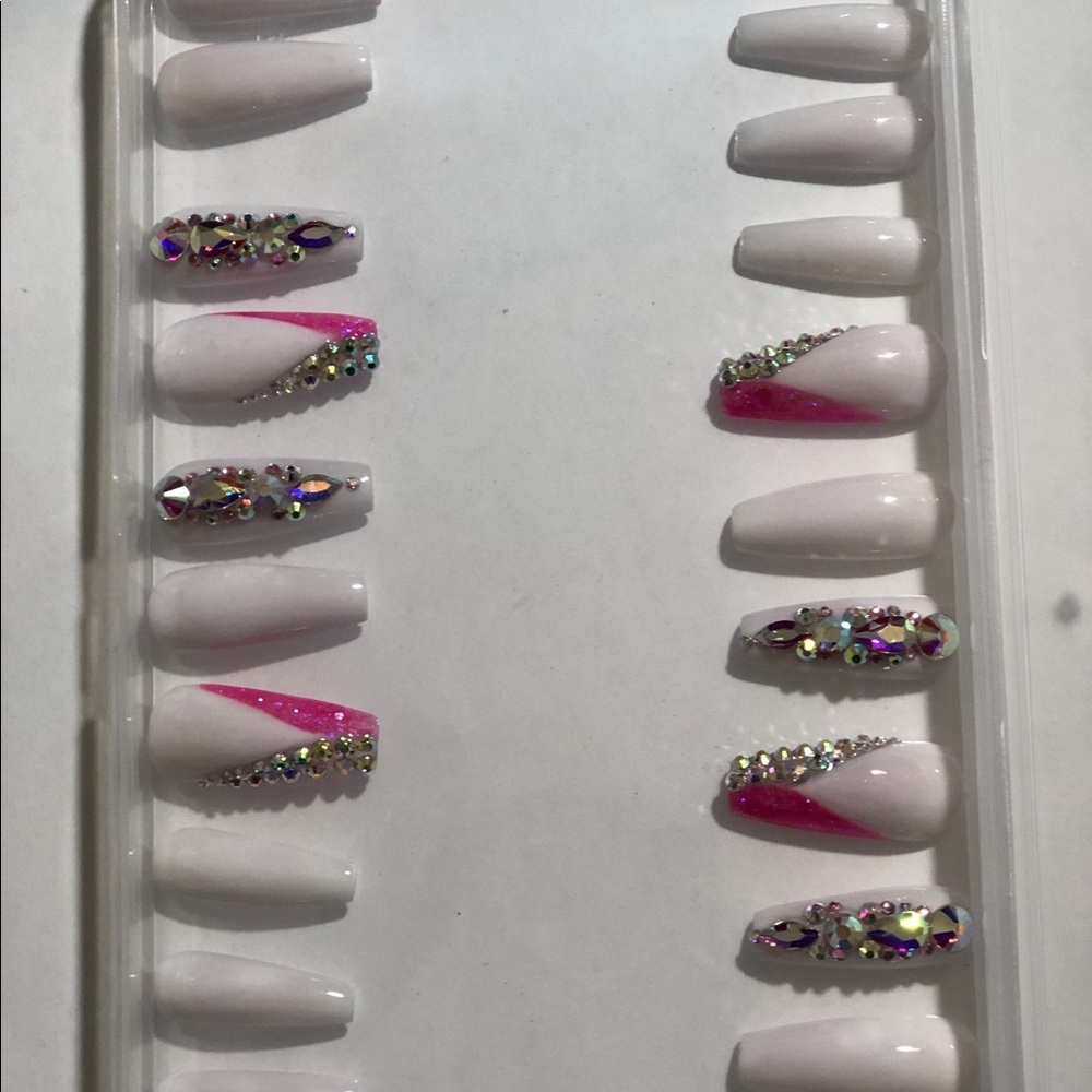 Authentic custom press on nails